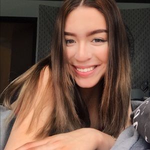 Meet your Posher, Leslie